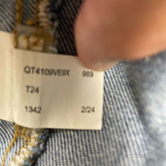 MICHAEL KORS Women's Blue Denim Jean Jacket, Gold MK Logo Buttons-M - Picture 9 of 10